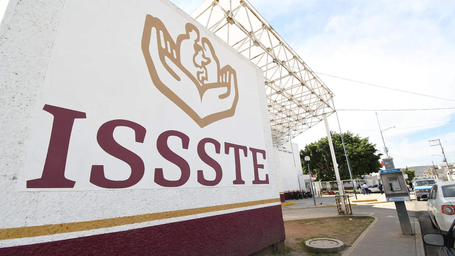 VACUNA COVID EN EL ISSSTE (2)